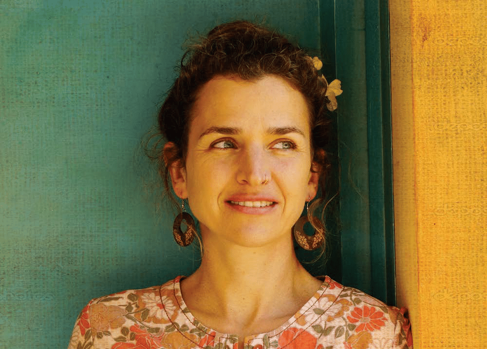 עלמה זהר - צילום שרה פלוט